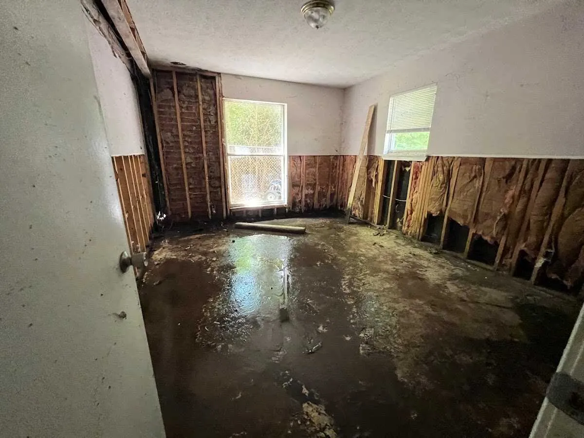 Water Damage Restoration services in Burnsville, MN
